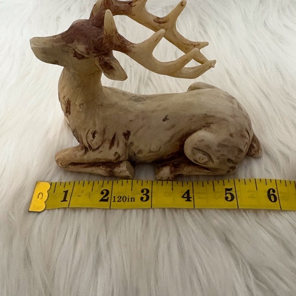 Elegant Deer Figurine - Picture 5 of 5